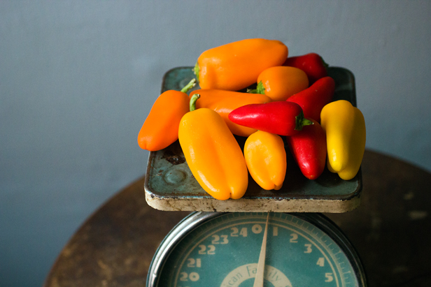 weighing mini sweet peppers