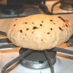 Chapati (Indian Flatbread Roti)